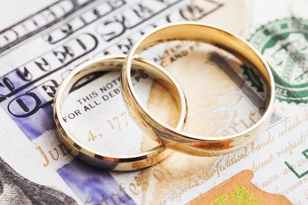 wedding rings and money
